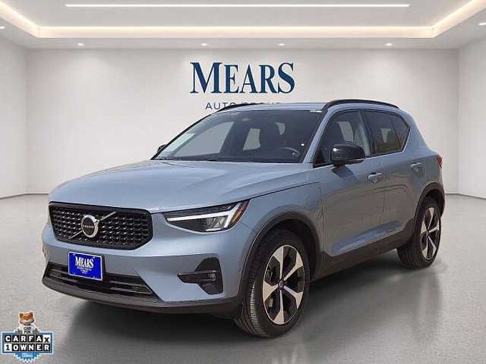 Volvo  XC40 Plus, B5 AWD, Mild Hybrid, Dark