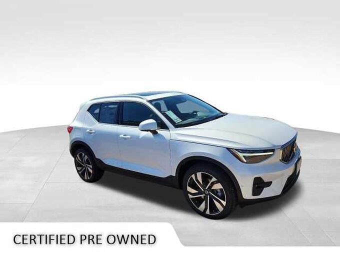 Volvo  XC40 Ultimate, B5 AWD Gas (mild hybrid), Gasoline, Bright