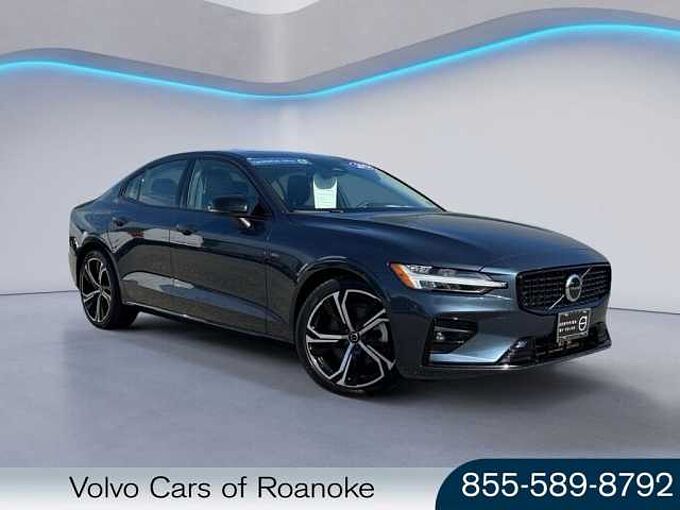 Volvo  S60 Core, B5 AWD Gas (mild hybrid), Gasoline, Dark