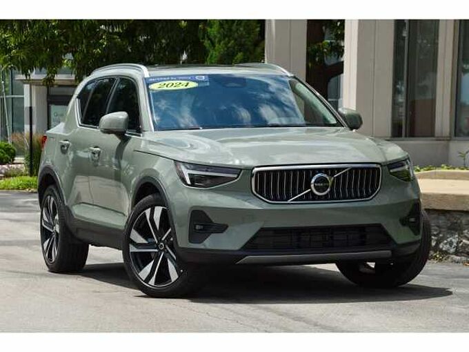 Volvo  XC40 Ultimate, B5 AWD Gas (mild hybrid), Gasoline, Bright