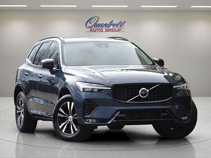 Volvo XC60 Core, B5 AWD Gas (mild hybrid), Gasoline, Dark